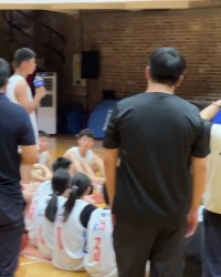 kaiyun体育网-爱德华兹自信回应单挑乔丹：我能战胜篮球之神