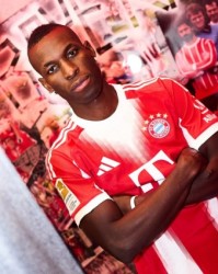 马特-劳：杰克逊放弃了约150万，而不是赫内斯说的300万