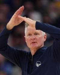 kaiyun体育网-科尔13人轮换反坑勇士？四连败后连遇强敌